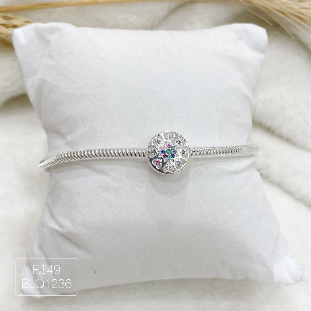 Berloque Flor Rainbow Passador Cravejado Prateado